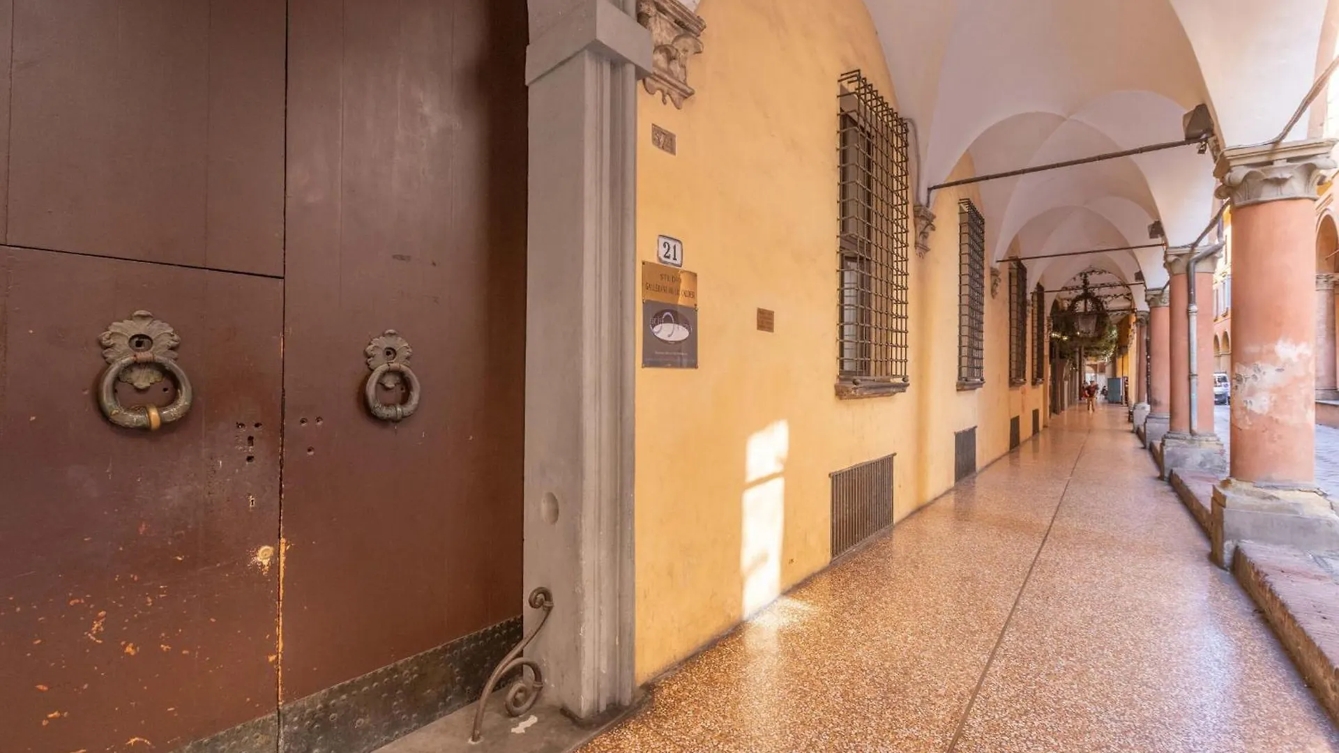 Castiglione Escape Apartment Bologna Italy